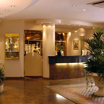 Mercure Antwerp City Centre Hotel 4*